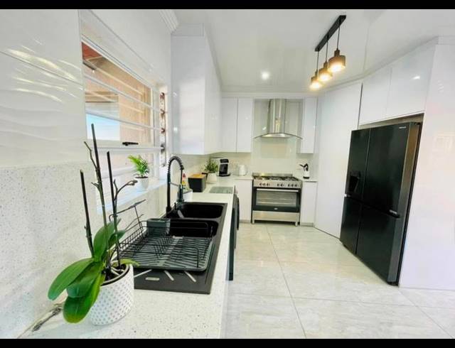 4 BEDROOM HOUSE FOR SALE IN BRACKENDOWNS